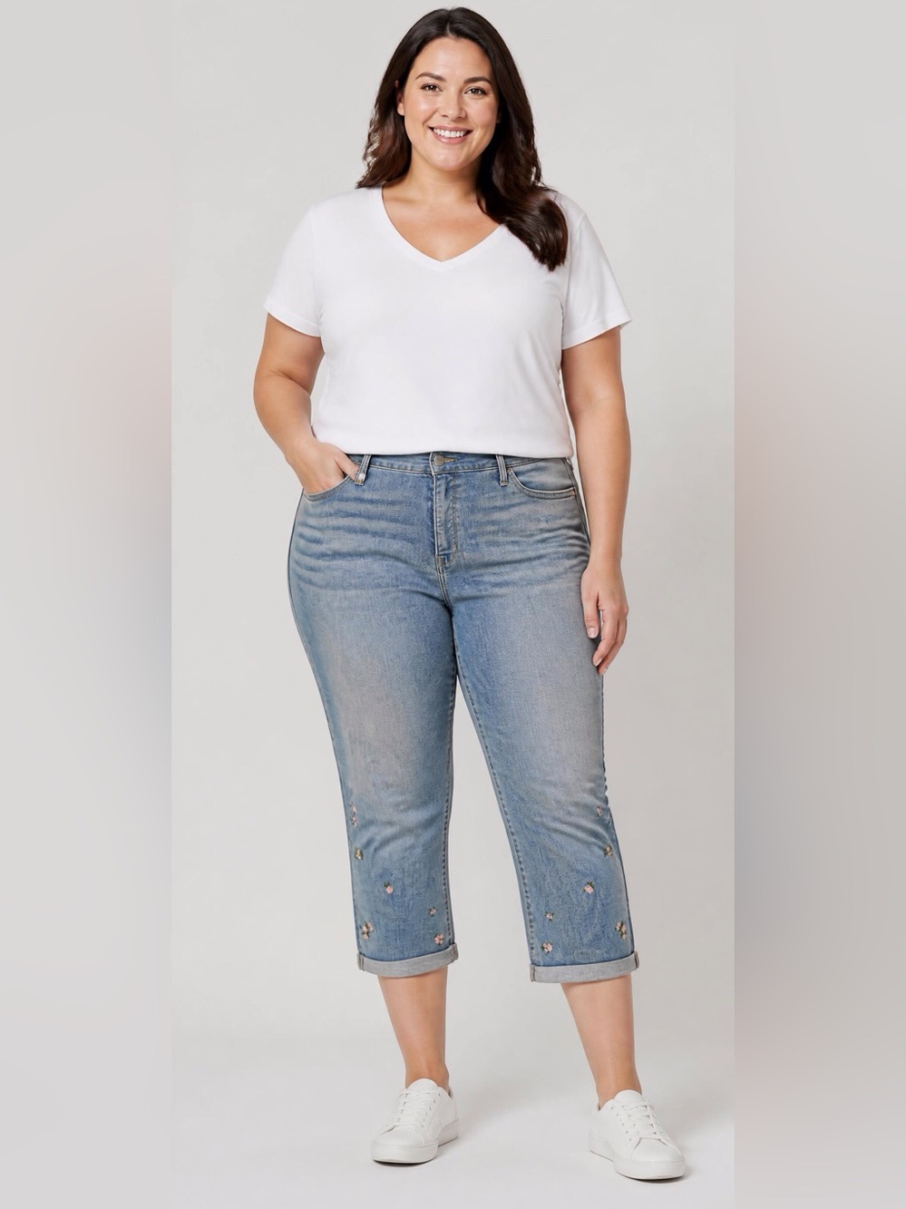 Levi's Light Blue Cropped Embroidered Capri Jeans